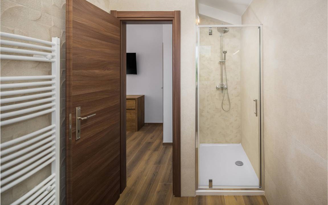 Photo of Others in Heki