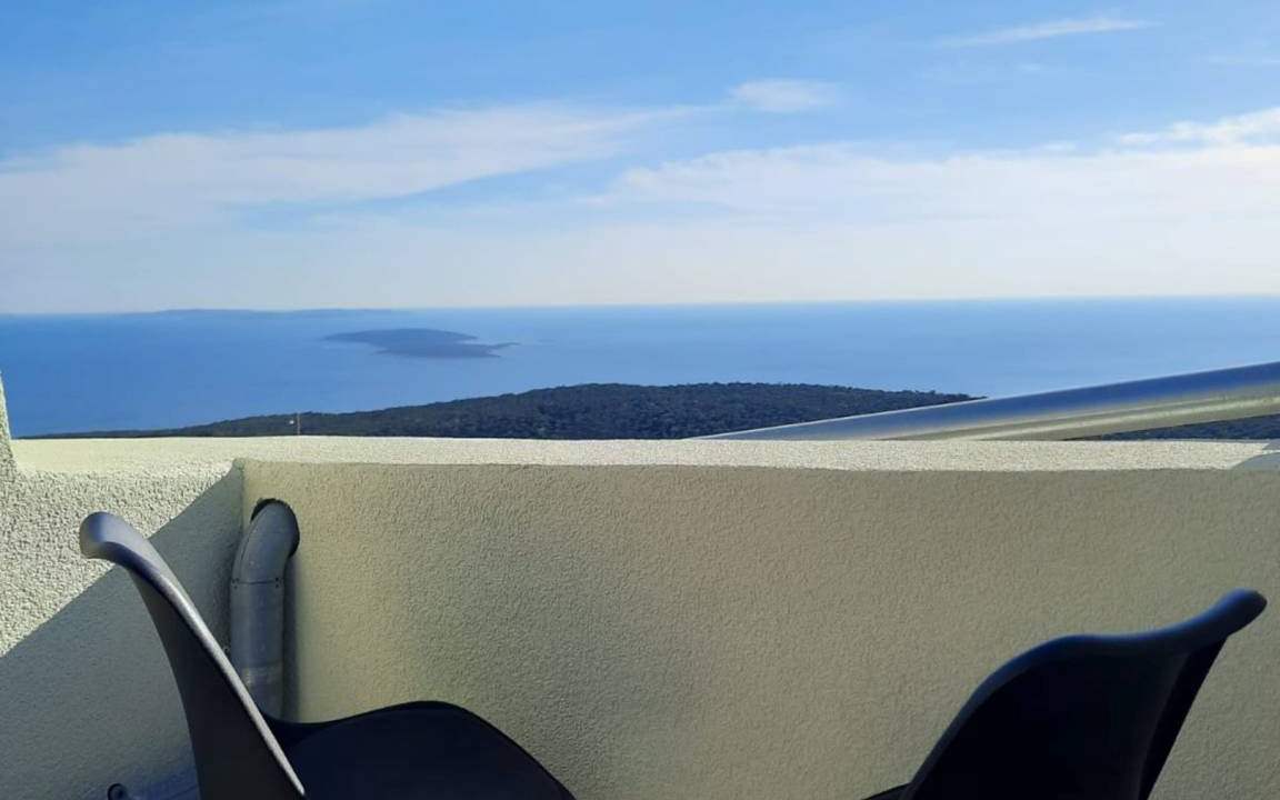 Photo of Others in Cres