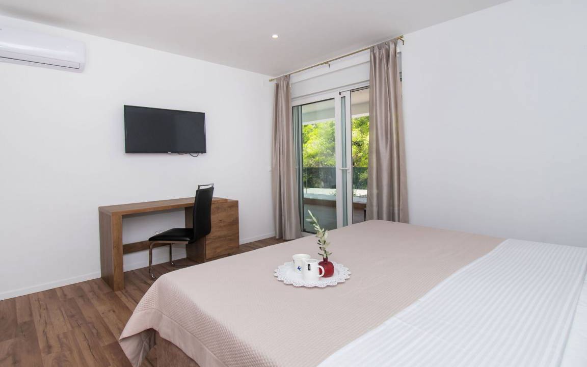 Photo of Others in Srima