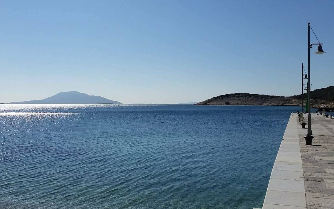 Photo of Others in Cres