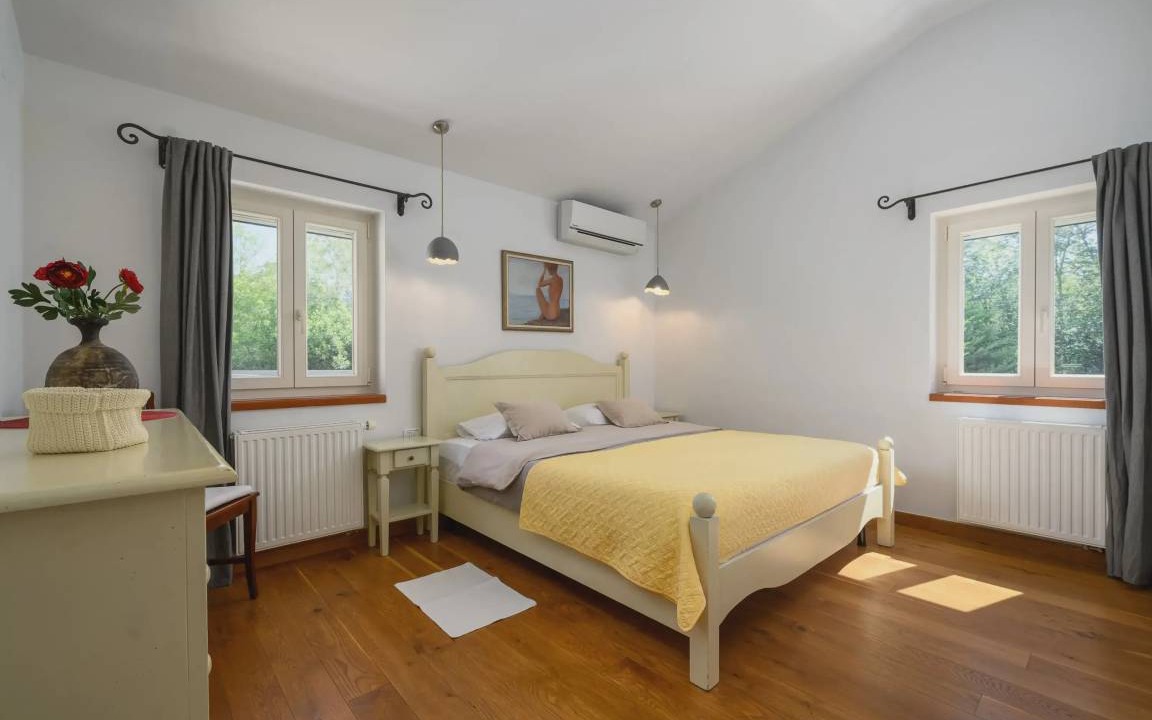 Photo of Bedroom in Prodol