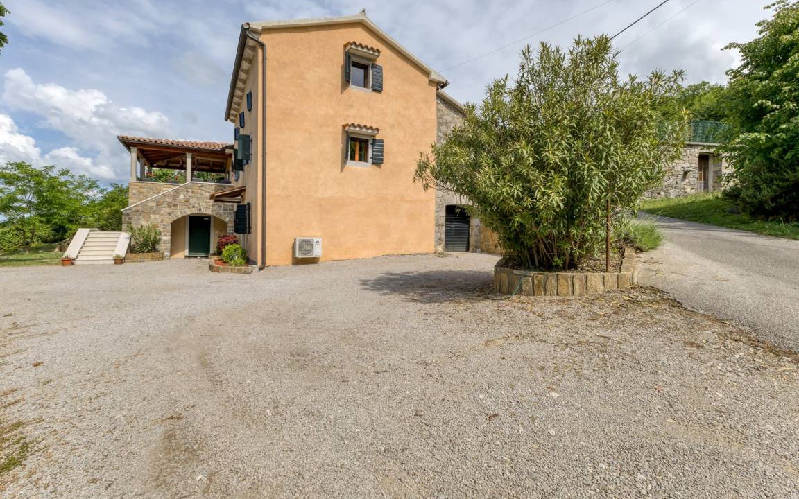 Photo of Others in Grabri