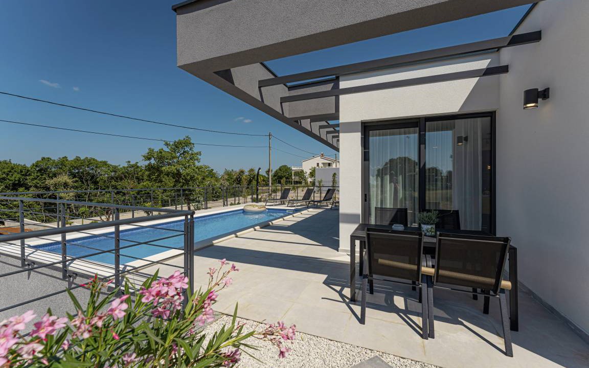 Photo of Patio Balcony in Brgod