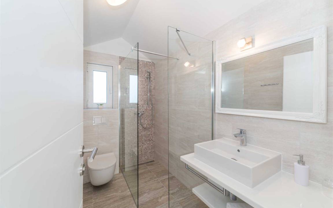 Photo of Bathroom in Mandre