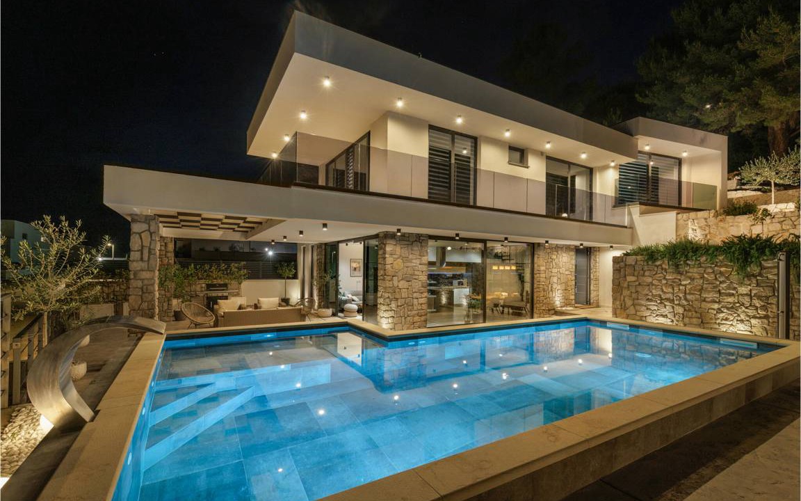 Photo of Others in Komarna