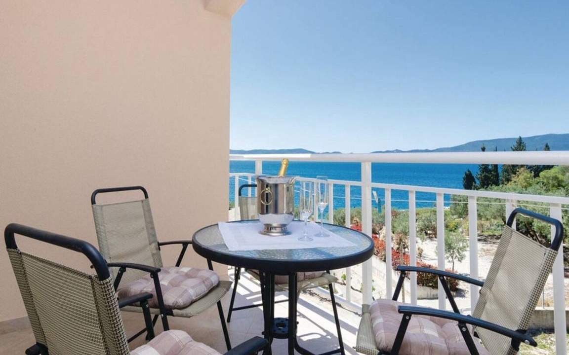 Photo of Patio Balcony in Duba