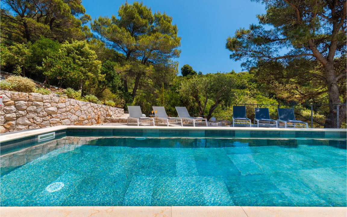 Photo of Others in Komarna