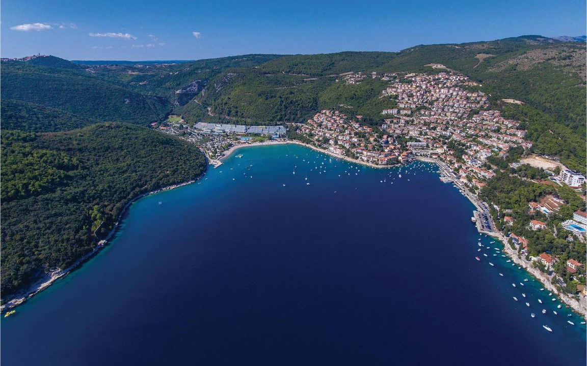 Photo of Outdoor in Topid