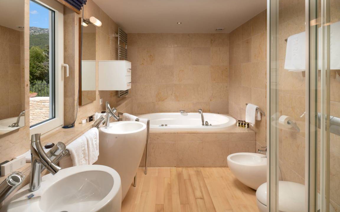 Photo of Bathroom in Bol