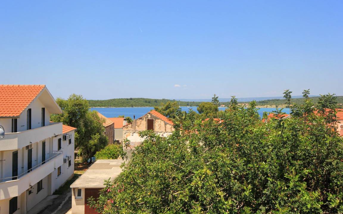 Photo of Others in Loviste