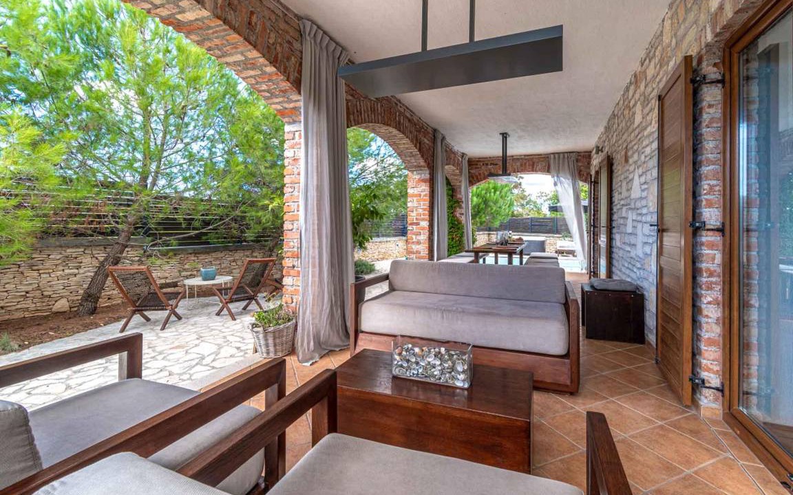 Photo of Patio Balcony in Cabrunici