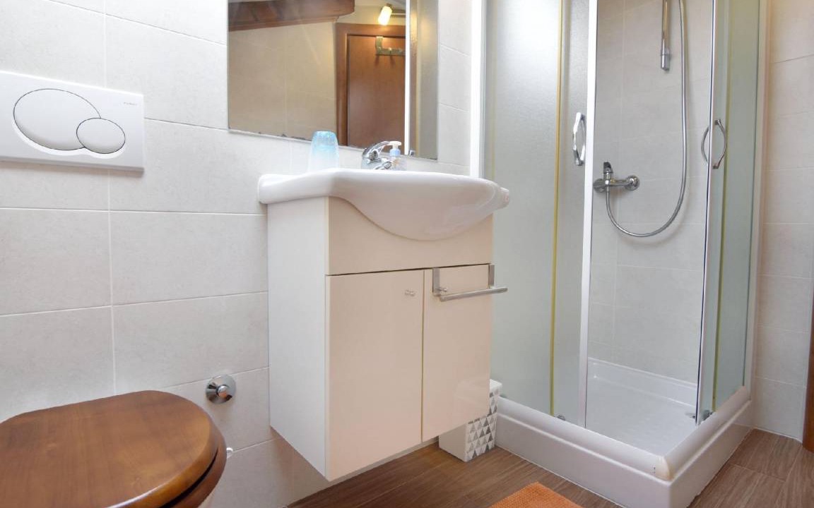 Photo of Bathroom in Vardica