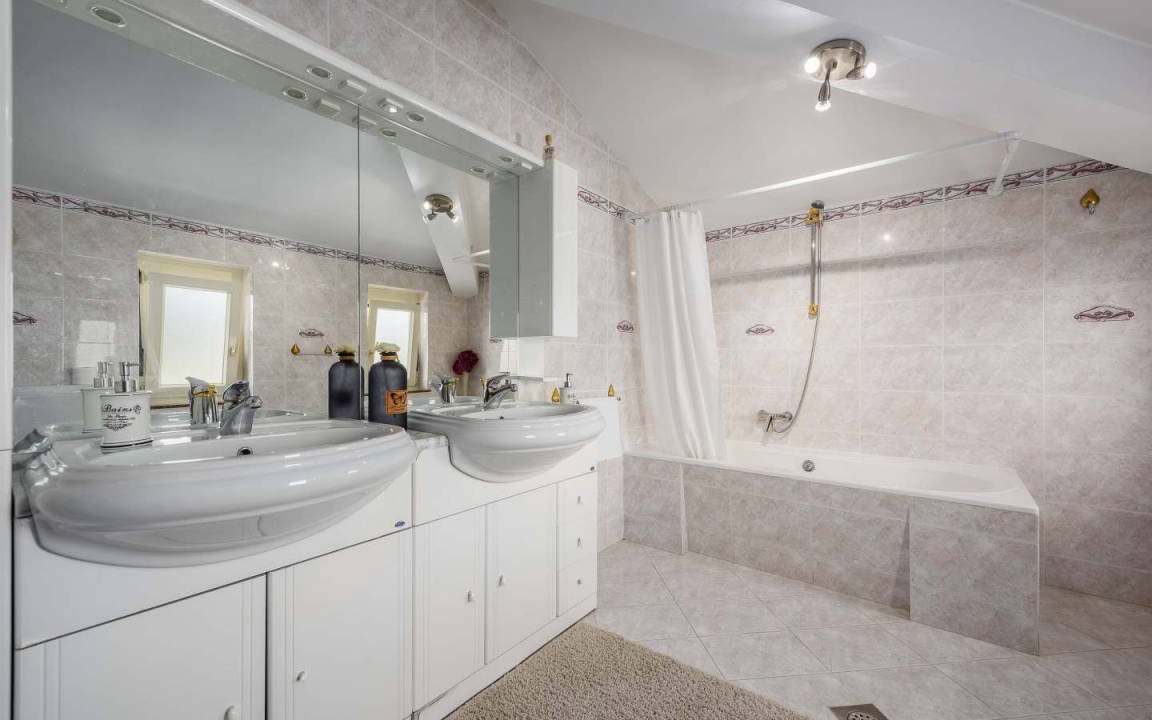 Photo of Bathroom in Zbandaj