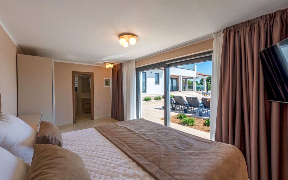 Photo of Bedroom in Brgod
