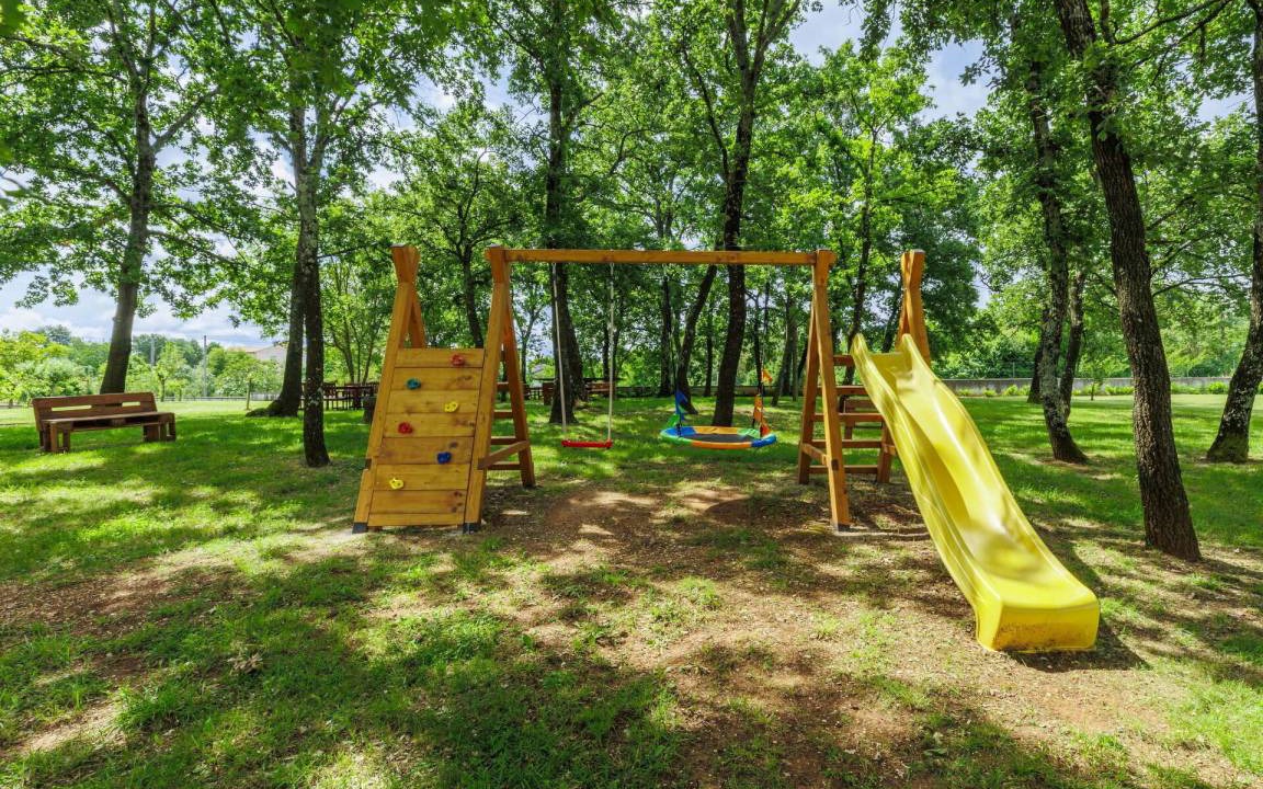 Photo of Others in Modrusani