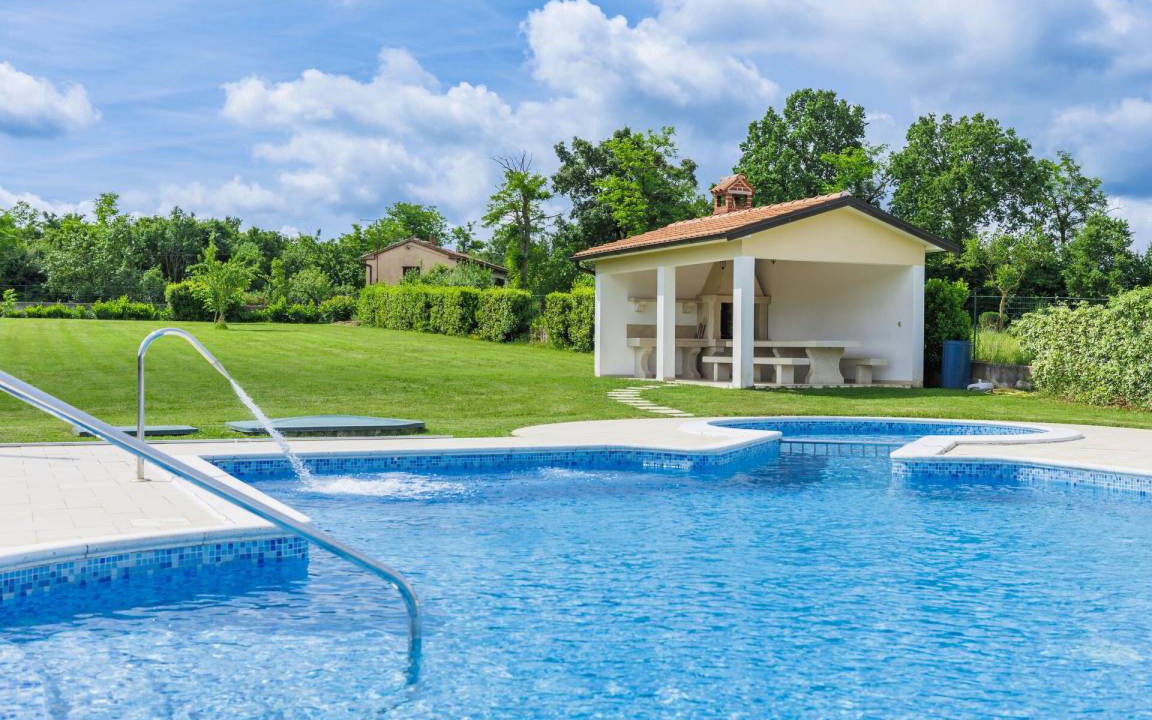 Photo of Others in Modrusani