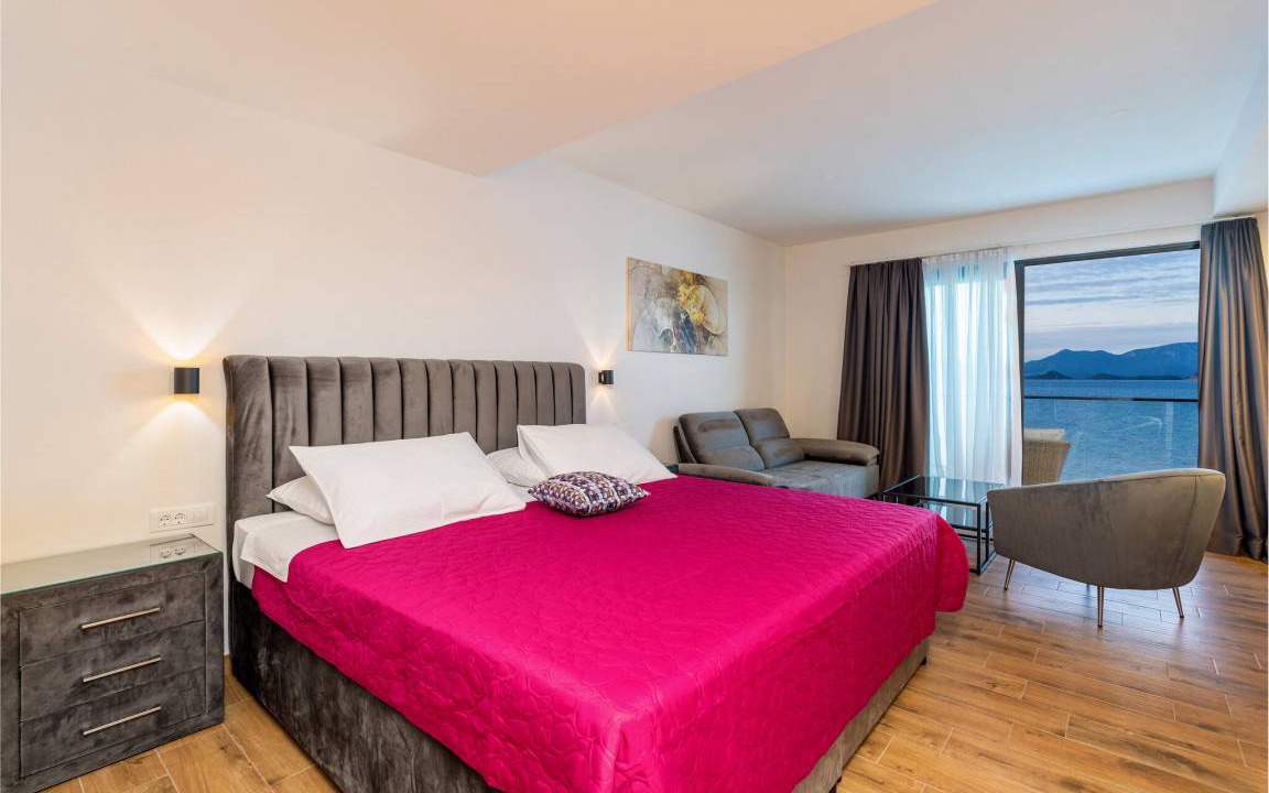 Photo of Bedroom in Sreser