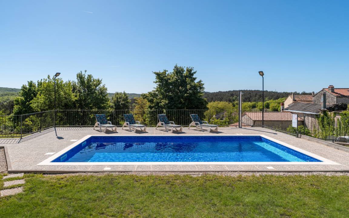 Photo of Outdoor in Cepic