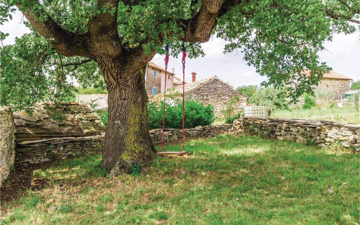 Photo of Others in Kaldanija