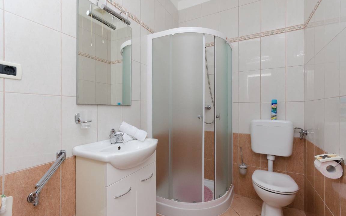Photo of Bathroom in Obrs