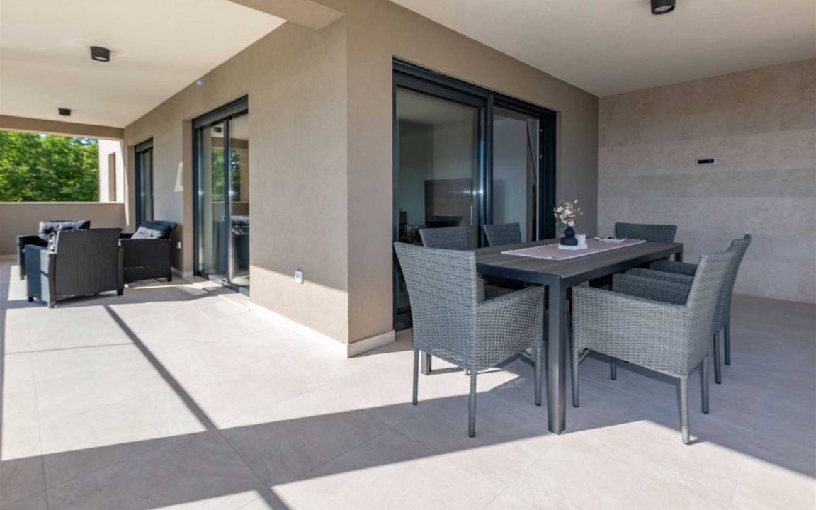 Photo of Patio Balcony in Brgod