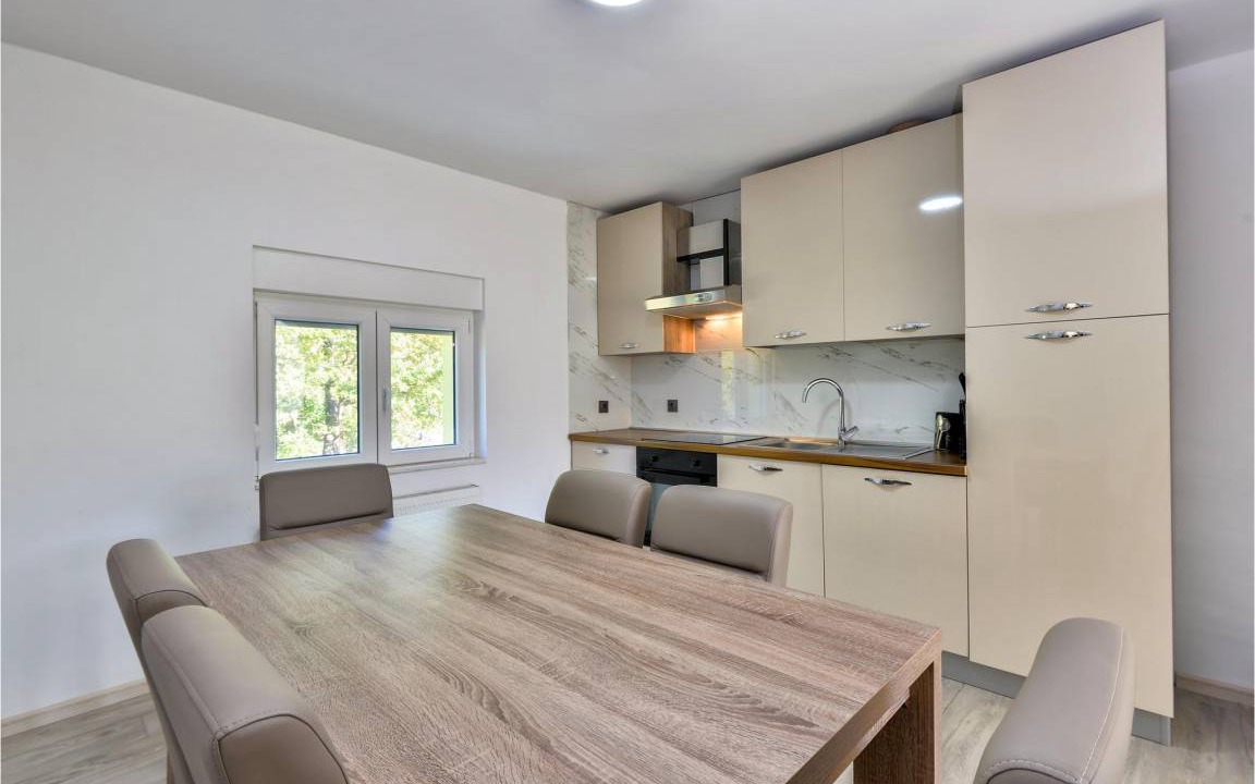 Photo of Others in Lovinac