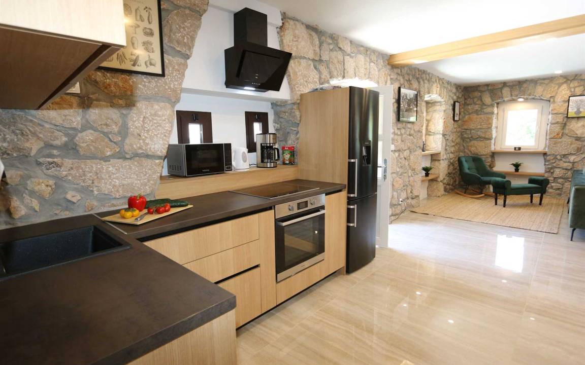 Photo of Kitchen in Gabonjin