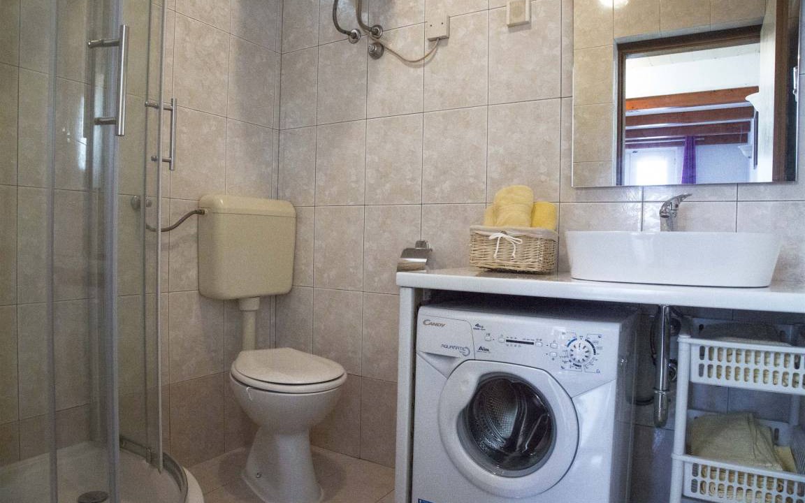 Photo of Bathroom in Vintijan