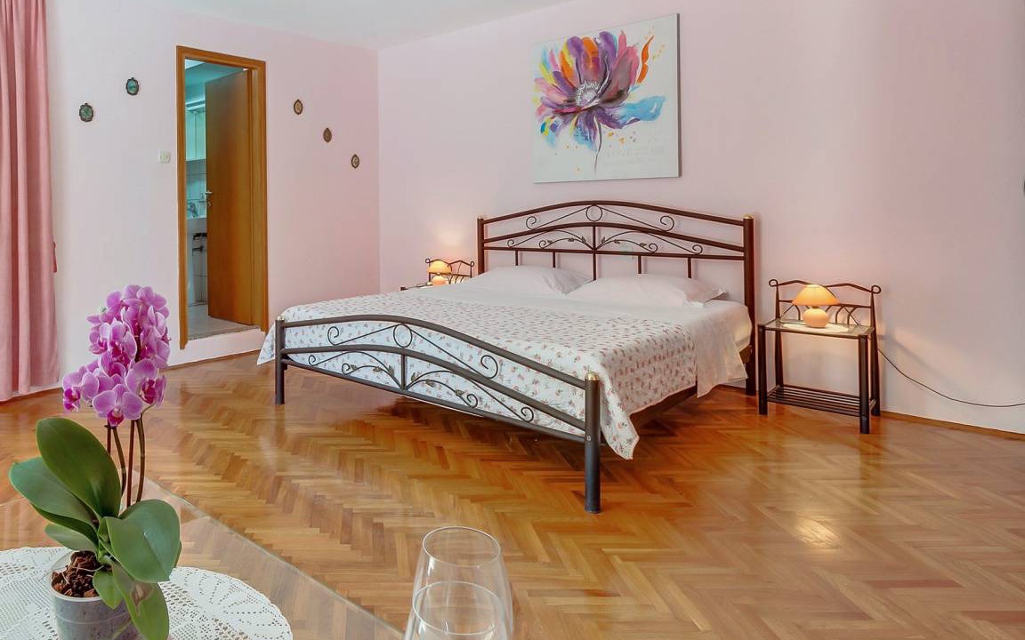 Photo of Bedroom in Nerezine