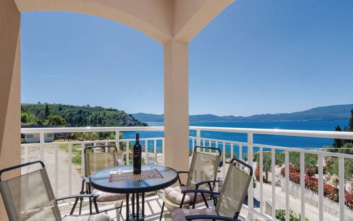 Photo of Patio Balcony in Duba