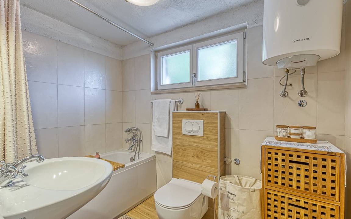 Photo of Bathroom in Sveti Vid Dobrinjski