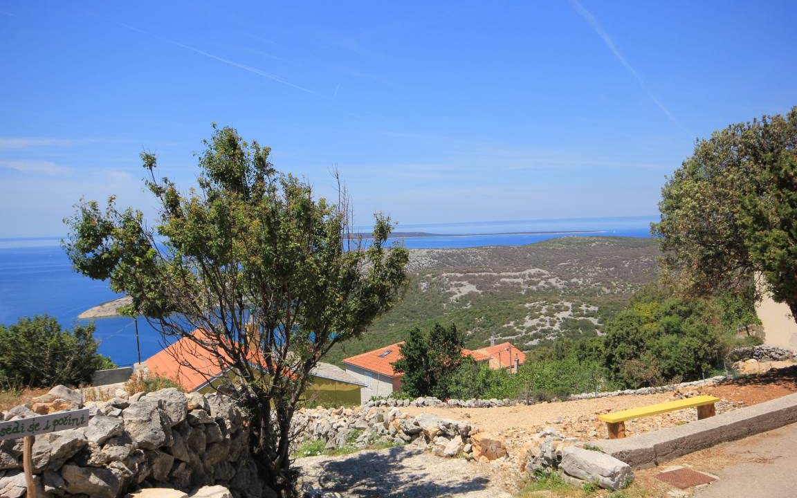 Photo of Others in Ustrine