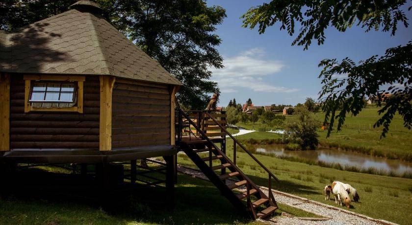 Photo of Others in Sisak