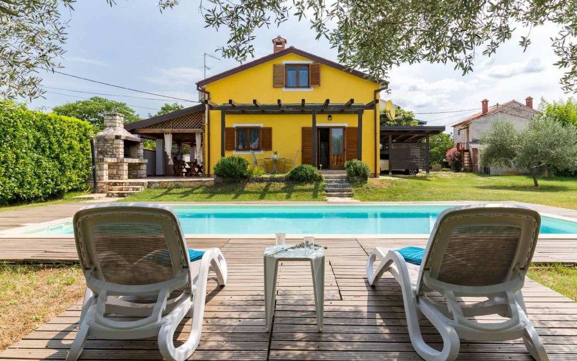 Photo of Others in Kastel