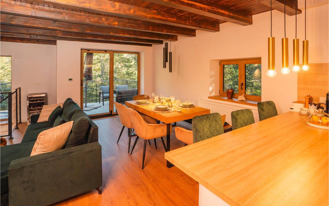 Photo of Livingroom in Platak