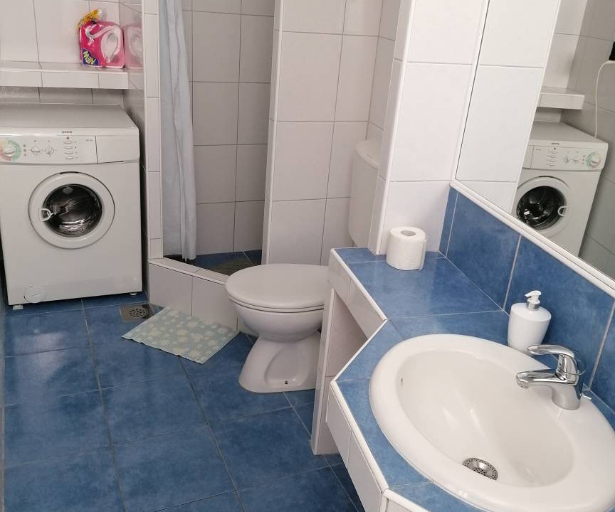 Photo of Others in Brist