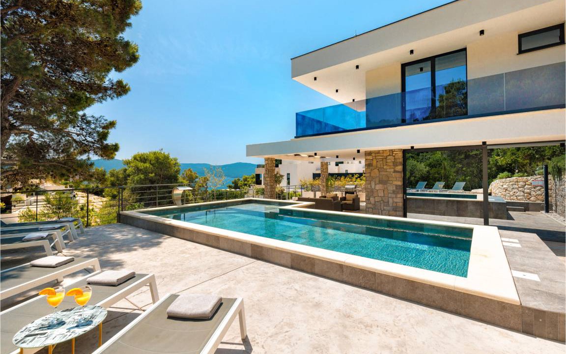 Photo of Others in Komarna