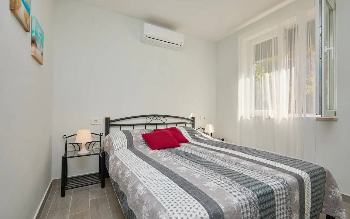 Photo of Bedroom in Prozurska Luka