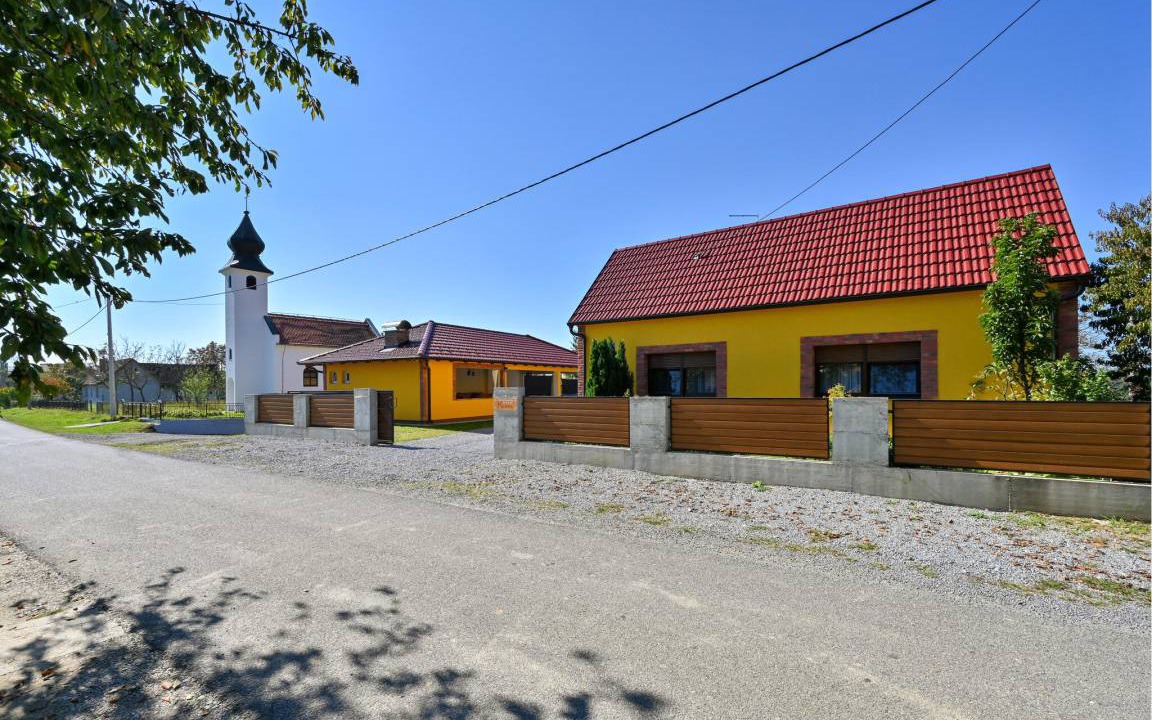 Photo of Others in Velika Trnovitica