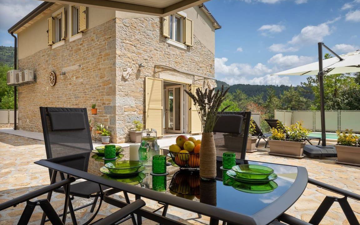 Photo of Patio Balcony in Livade