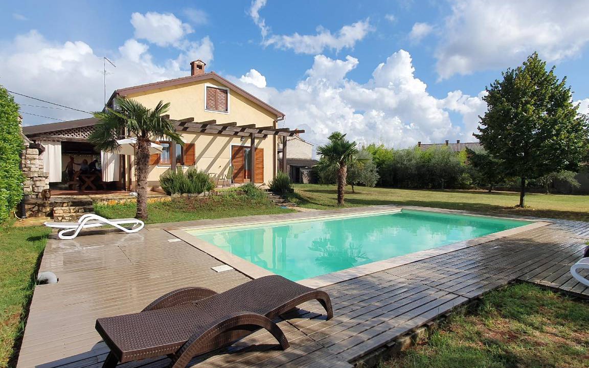 Photo of Others in Kastel