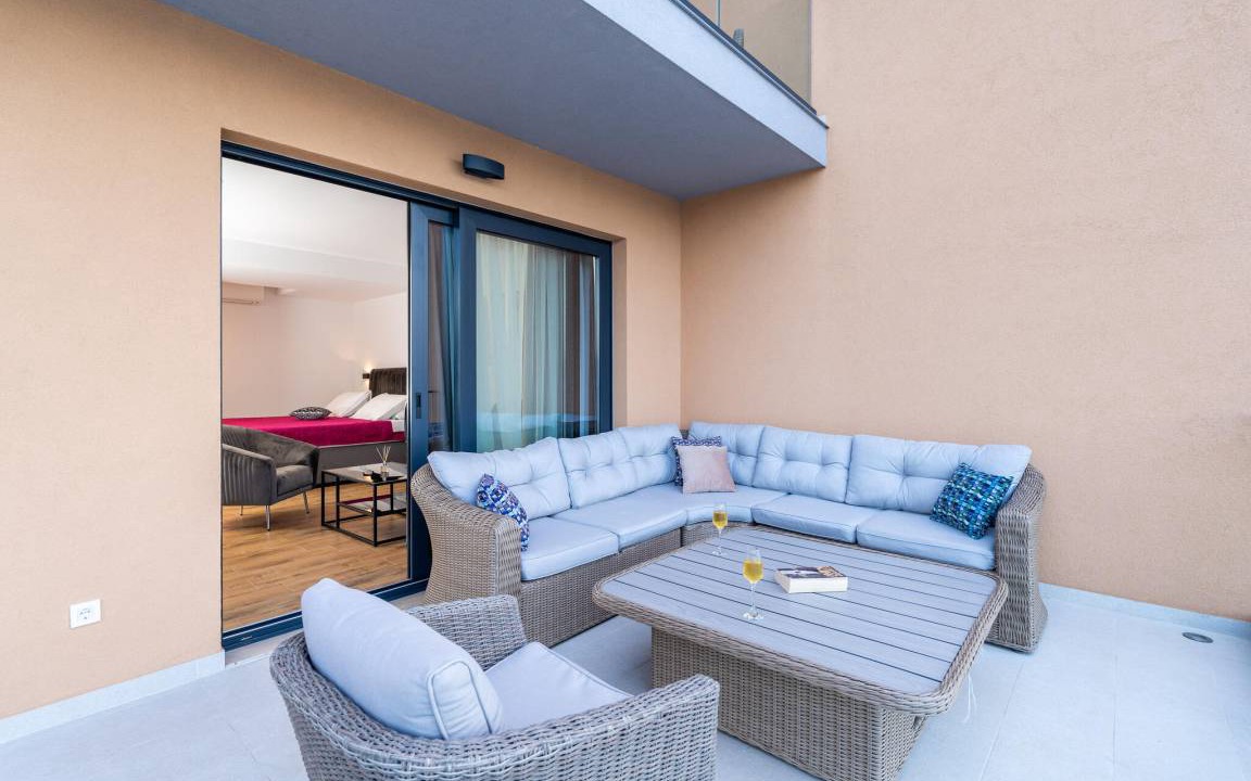 Photo of Patio Balcony in Sreser