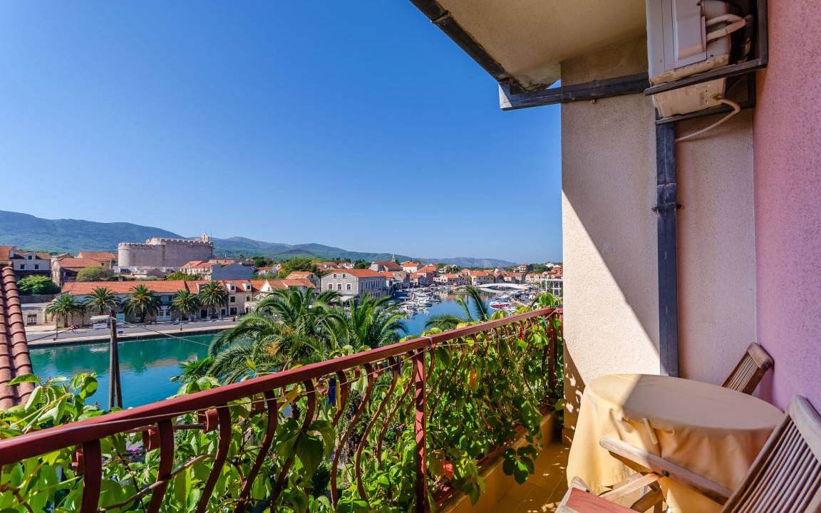 Photo of Patio Balcony in Vrboska
