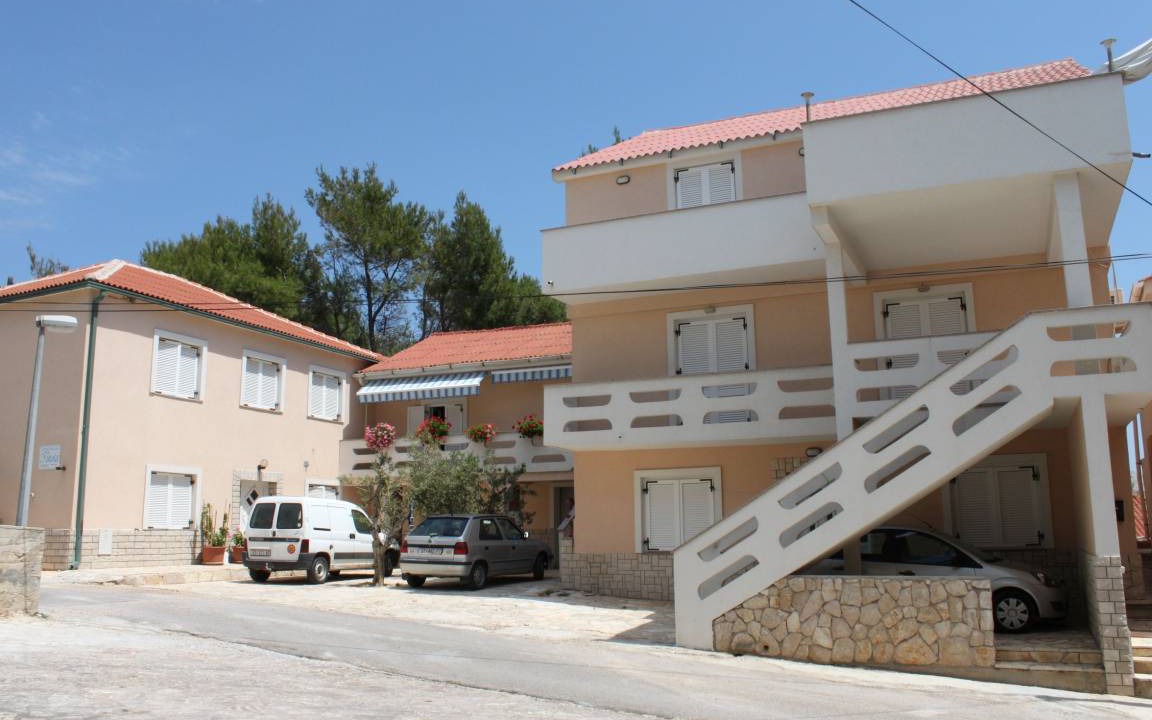 Photo of Others in Kustici