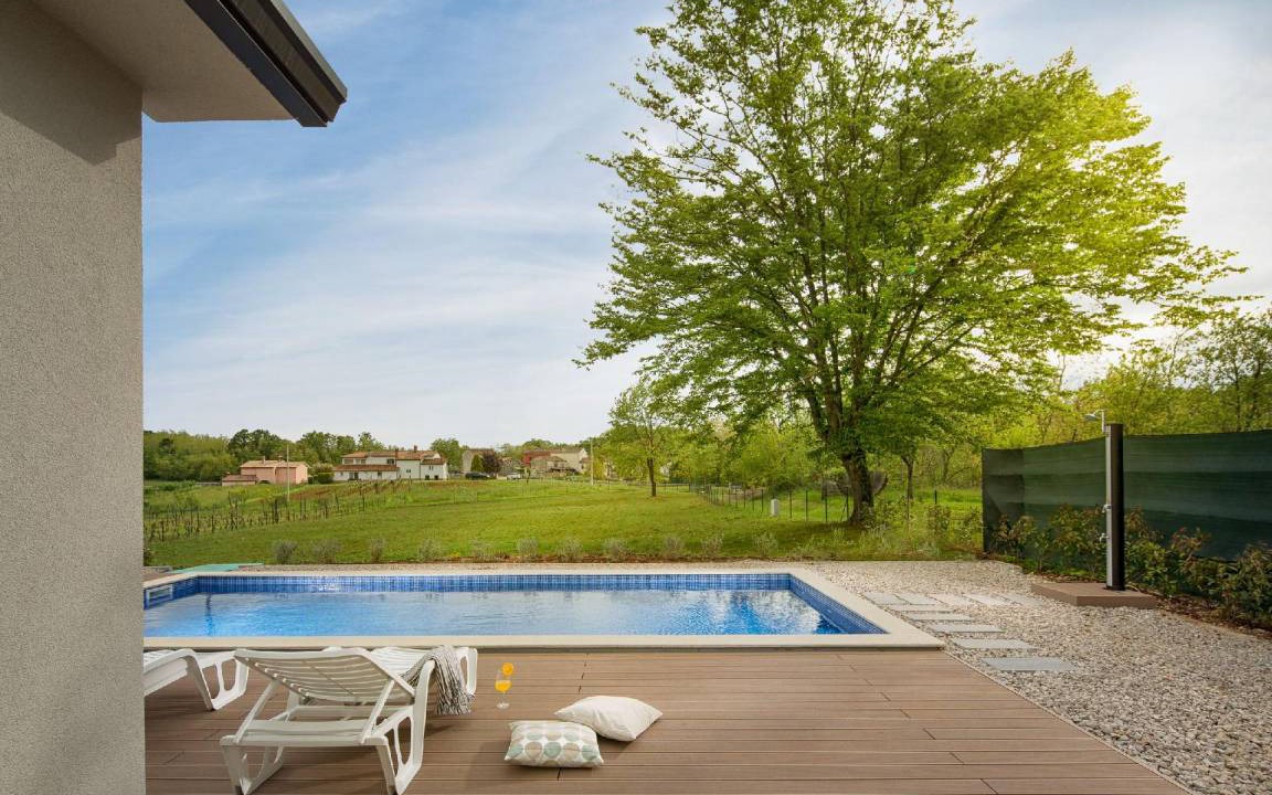 Photo of Others in Zupanici