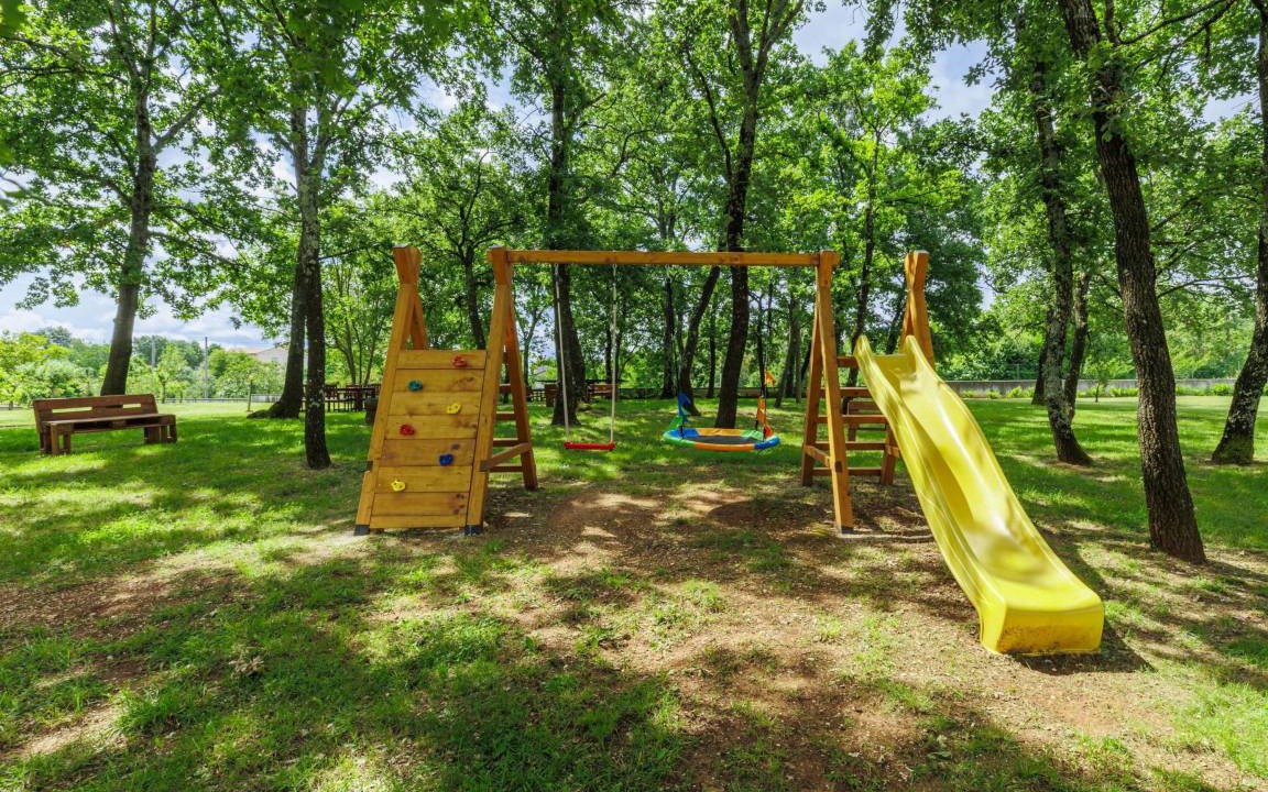 Photo of Others in Modrusani