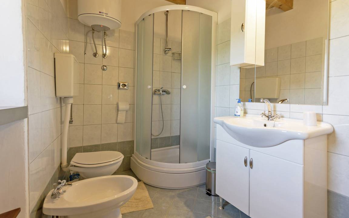 Photo of Bathroom in Modrusani