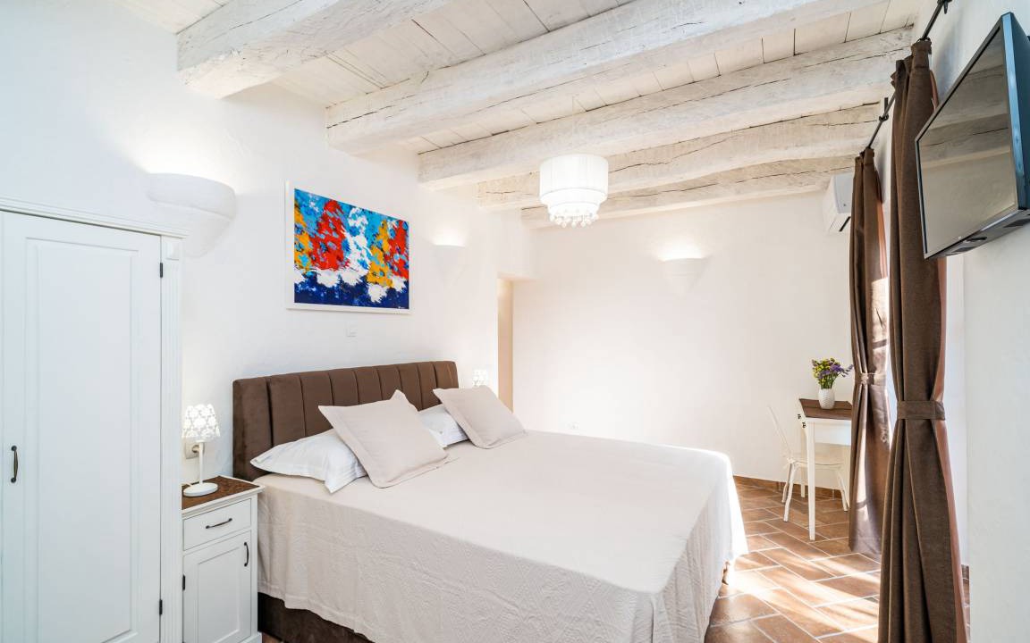 Photo of Others in Molunat