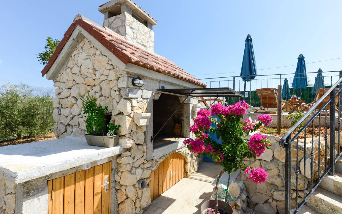 Photo of Buildings in Razanac