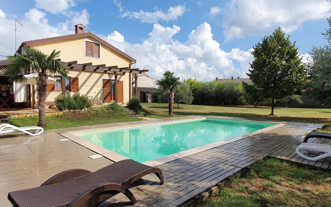 Photo of Others in Kastel